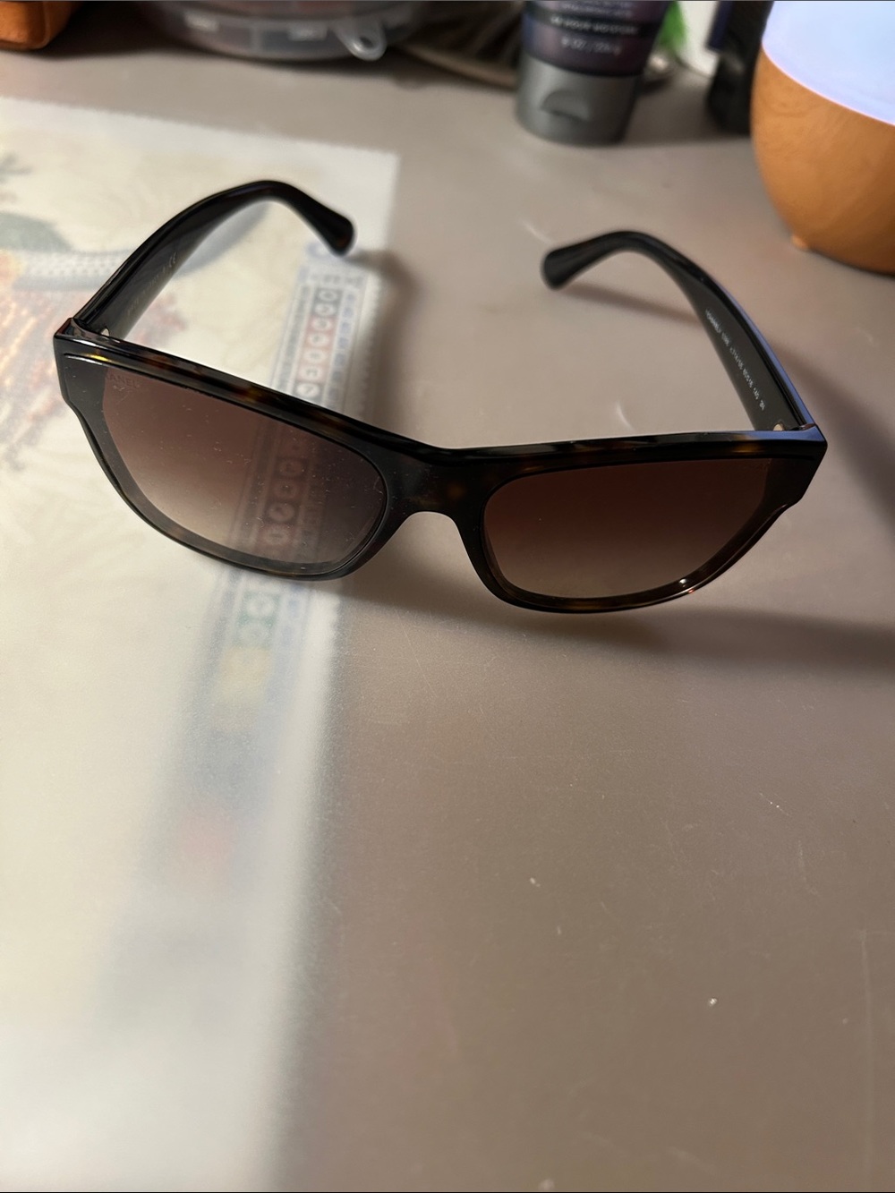 Men's Tortoiseshell Sunglasses - Brown Lenses